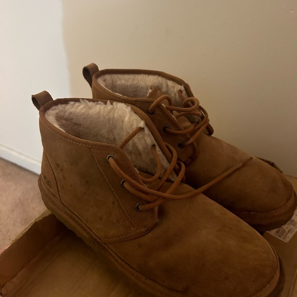 Uggs Mens Winter Shoes - Picture 2 of 4